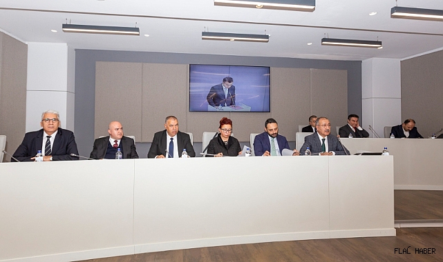 ERKILINÇ “YANLIŞ YOLLARA TEVESSÜL EDENLER KENDİLERİNİ KANDIRIYOR”
