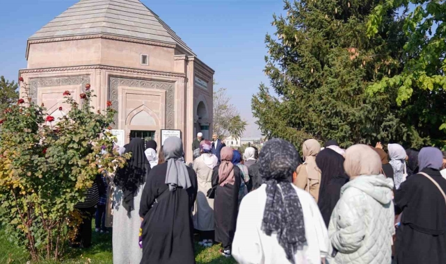 Erzincan Müftülüğü Gençlik Hizmetlerinden vefa ziyaretleri