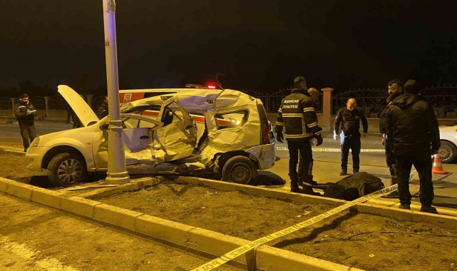 Erzincan'da trafik kazası: 2 ölü 4 yaralı