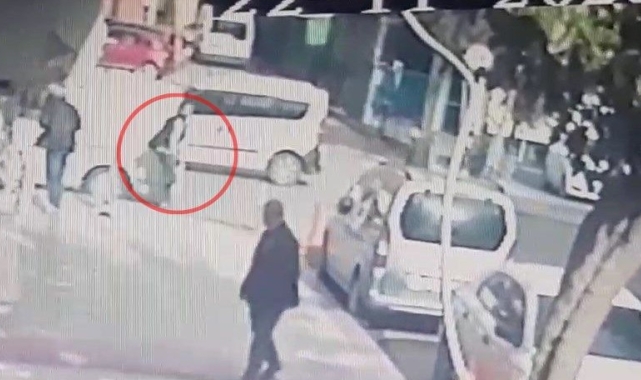 Eski eşini tabanca ile vurarak öldüren kocanın kaçışı kamerada