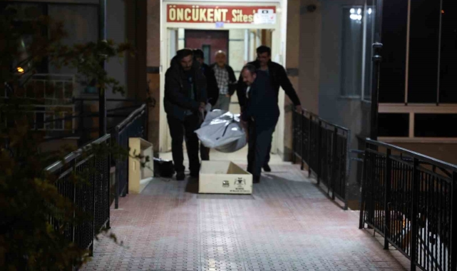 Evde doğum yapan genç kadın ve bebeği ölü bulundu