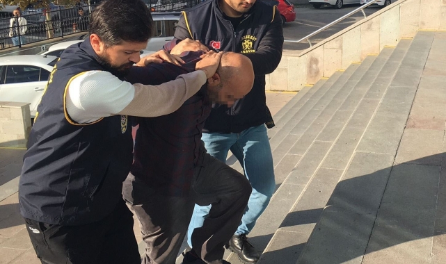 Evine gelen eski eşini öldürdüğü iddia edilen zanlı tutuklandı