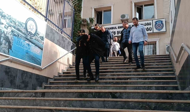 Fatih'te İranlı sahte polisler turistin parasını böyle çaldı