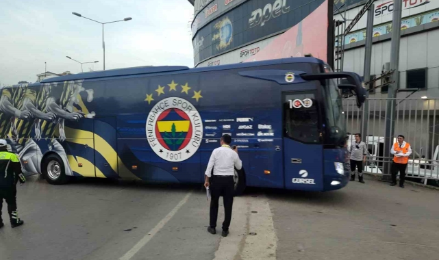 Fenerbahçe stada ulaştı