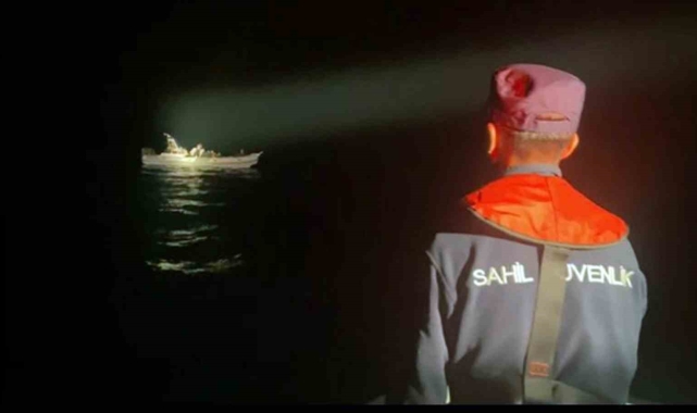 Fethiye&#039;de 25 düzensiz göçmen kurtarıldı