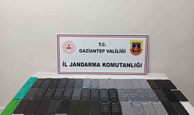 Gaziantep'te 1,5 milyon lira değerinde kaçak cep telefonu ele geçirildi
