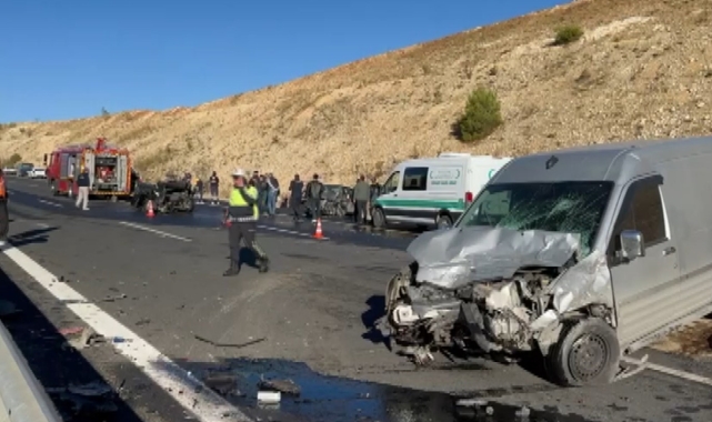 Gaziantep&#039;te 3 aracın karıştığı zincirleme kaza: 1 ölü, 6 yaralı