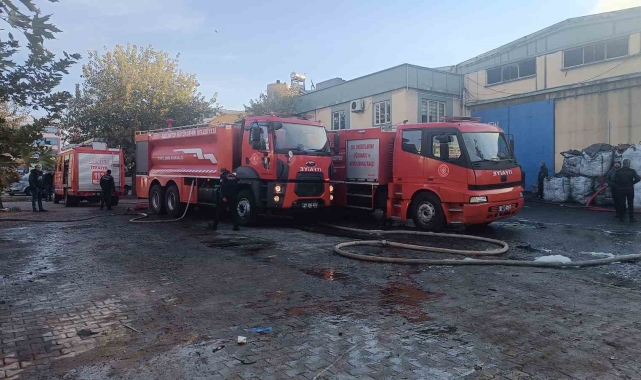 Gaziantep'te geri dönüşüm fabrikasında yangın