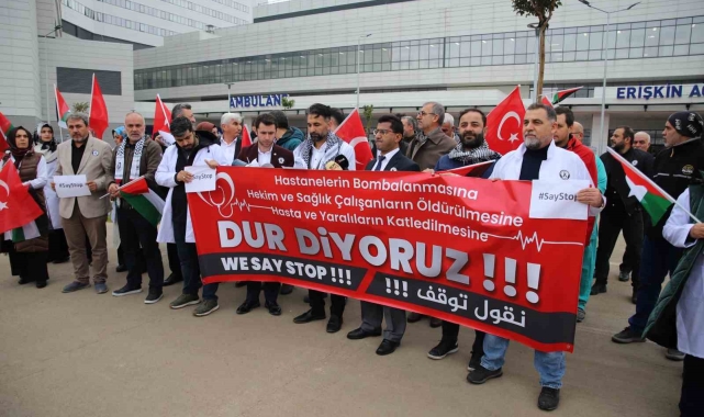 Gaziantep'te sağlık çalışanları Gazze'deki vahşete 'dur' dedi