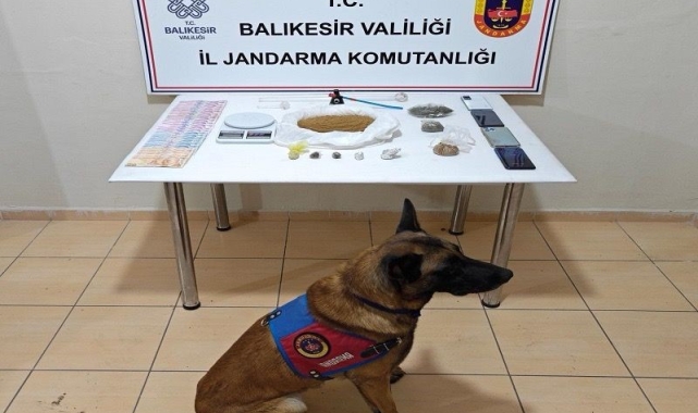 Gönen'de uyuşturucu baskınında 2 kişi yakalandı