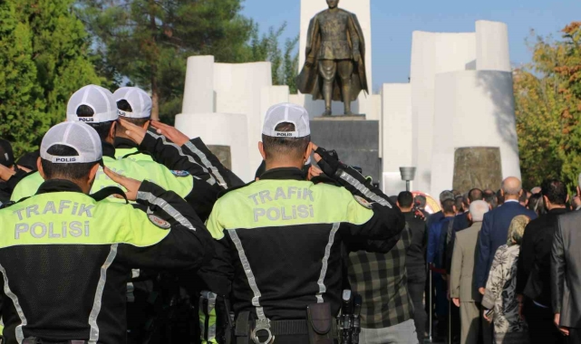 Güneydoğu'da Atatürk düzenlenen törenlerle anıldı