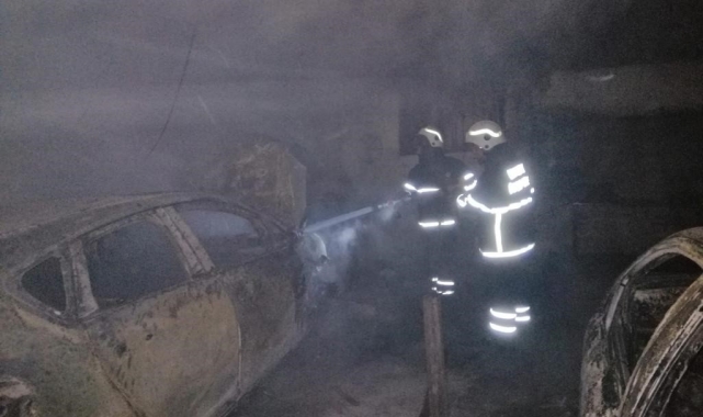 Hatay'da bir iş yerinde çıkan yangın 2 iş yerine daha sıçradı