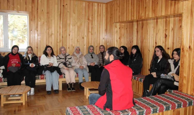 Hem Gölcük'ü gezdiler hem de hem terör konusunda bilgiler aldılar