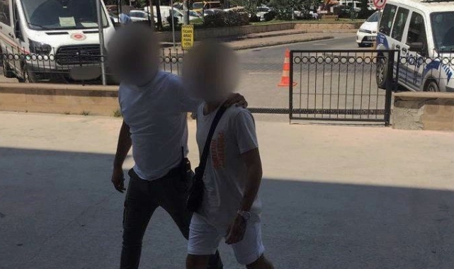 Hırsızlık suçundan aranan şahıs Kuşadası polisine takıldı