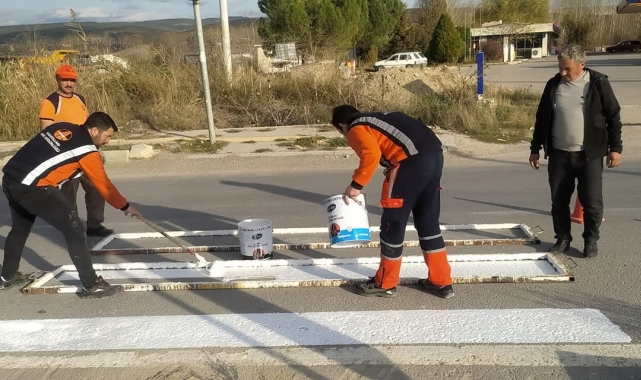 Hisarcık'ta yaya geçiş çizgileri boyandı