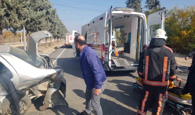 İki aracın karıştığı kazada: 2 kişi yaralandı