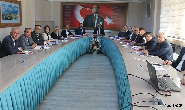 İLÇE MÜDÜRLERİNDEN BİLGİ ALDI!