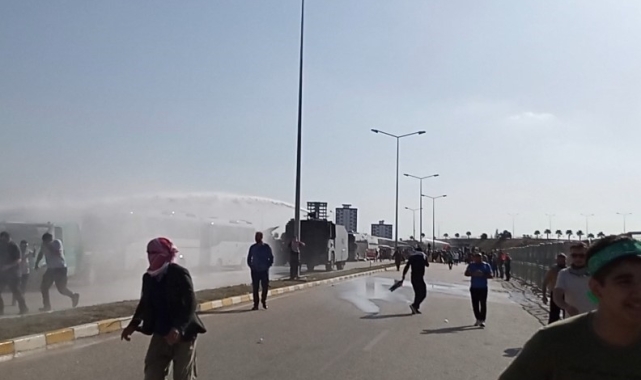 İncirlik Üssü'ne girmeye çalışan gruba polis müdahale etti