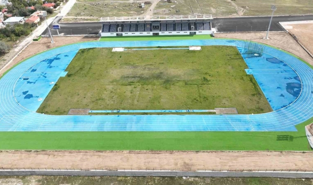 İpekyolu'nda 8 kulvarlı atletizm pisti hizmete açıldı