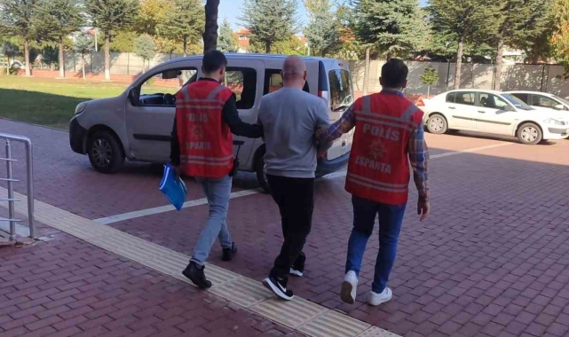 Isparta'da bir iş yerini 33 bin 122 TL dolandıran şahıs yakalandı