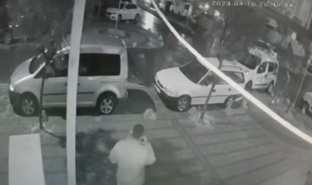 İstanbul&#039;da boksör gence intikam saldırısı kamerada: Dövdüğü şahıs tarafından silahla vuruldu