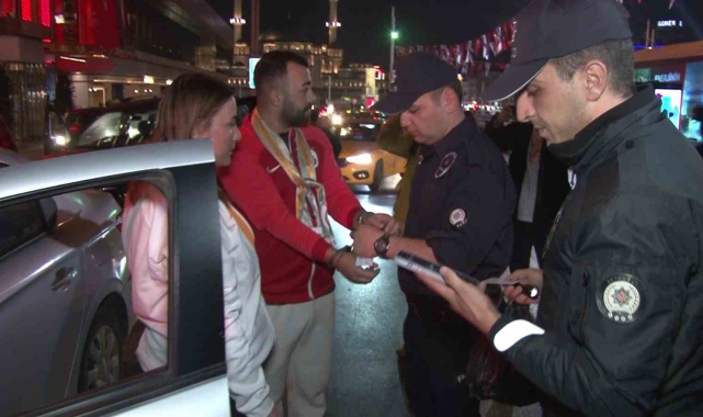 İstanbul'da helikopter destekli 'Huzur' uygulaması: Aracında uyuşturucu bulunan 1 kişi yakalandı