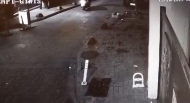 İstanbul'da tekel bayi sahibine silahlı saldırı kamerada: Dışarıdan ateş açıp kaçtı