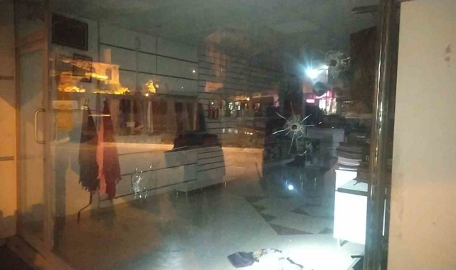 İşyeri kurşuna tuttular, sonra kayıplara karıştılar