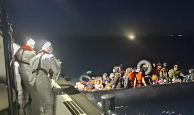 İzmir açıklarında 39 düzensiz göçmen yakalandı, 47 göçmen kurtarıldı