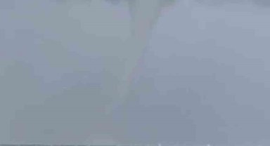 İzmir açıklarında oluşan hortum böyle görüntülendi