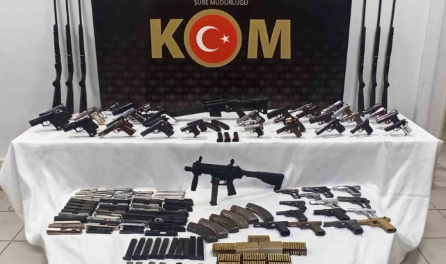 İzmir'de 4 organize suç örgütü çökertildi: 37 tutuklama