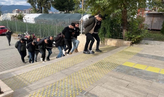 İzmir'de eğlence mekanındaki silahlı kavgayla ilgili tutuklu sayısı 8'e yükseldi