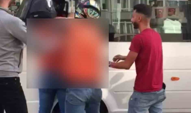 İzmir'de üç motokuryeden yaşlı adama öldüresiye dayak