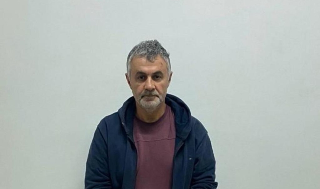 İzmir'de yakalanan FETÖ'nün kilit ismi İstanbul'a getirildi