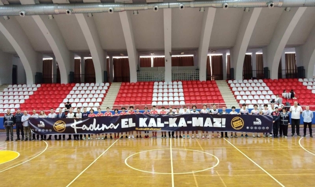 Jandarma basketbol müsabakasında "Kadına El Kalkamaz" dedi