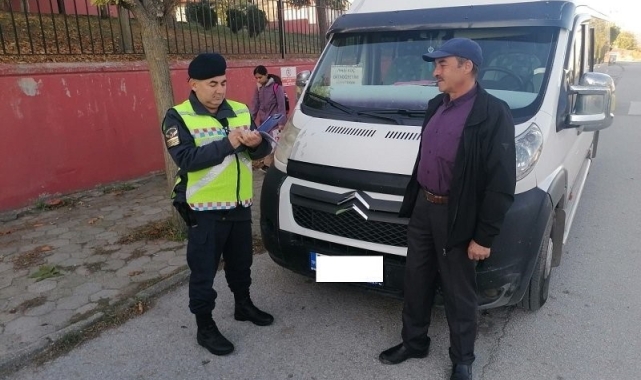 Jandarma ekiplerinden okul servislerine denetim