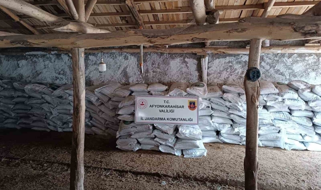 Jandarma sahte barkotlu 27 ton gübre ele geçirdi