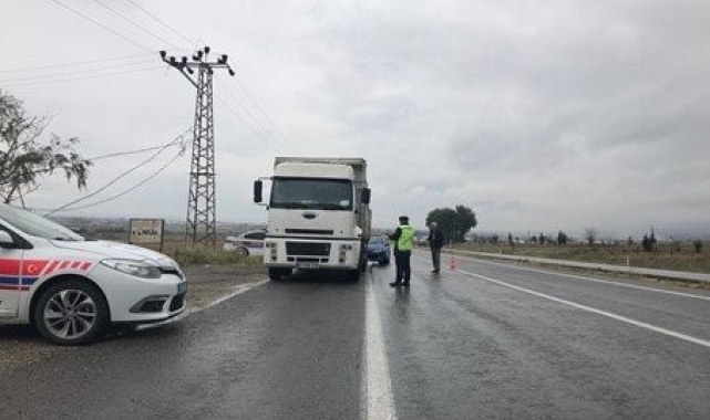 Jandarma trafik denetiminde 4 bin 307 araç kontrol edildi
