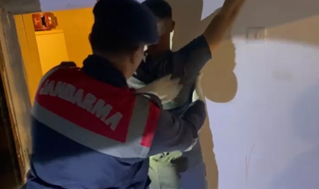 Jandarmadan uyuşturucu operasyonu: 2 gözaltı