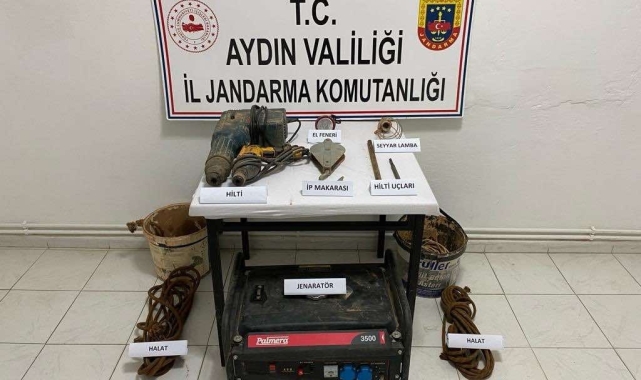 Kaçak kazıya suçüstü: 4 gözaltı