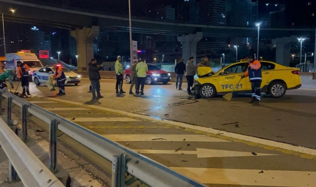 Kadıköy'de trafik kazası: 1 yaralı