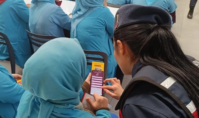 Kadınlara KADES anlatıldı