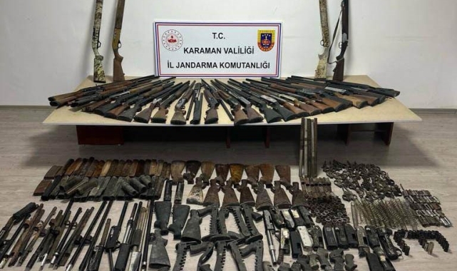 Karaman'da jandarmanın denetimlerinde mini cephanelik ele geçirildi