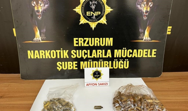Karnından 1 kio 134 gram afyon sakızı çıktı