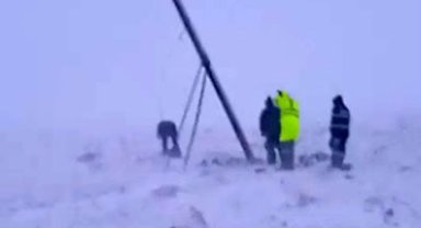 Kars'ta ARAS EDAŞ ekiplerinin zorlu mesaisi