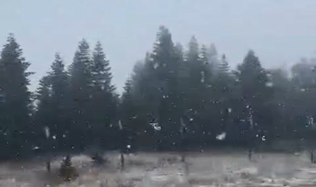 Kastamonu'nun yüksek kesimlerinde kar yağışı etkili oldu