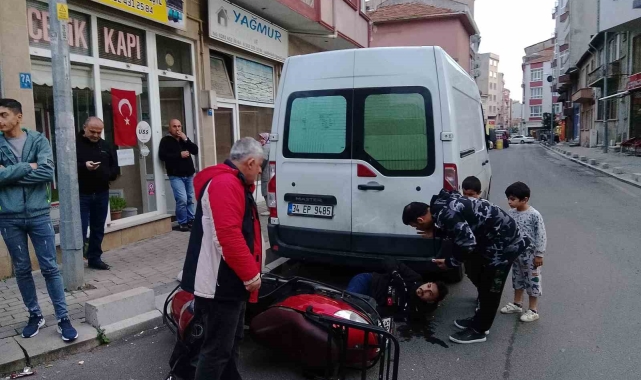 Kavşaktaki yaralamalı kaza vatandaşı isyan ettirdi: O anlar kamerada