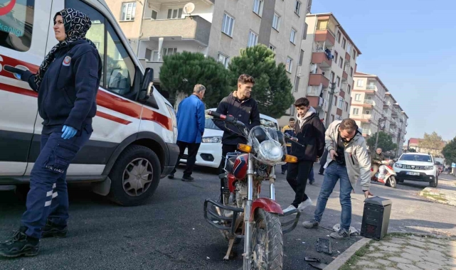 Kaza geçiren motosikletli acısını unutup bilgisayarını sordu