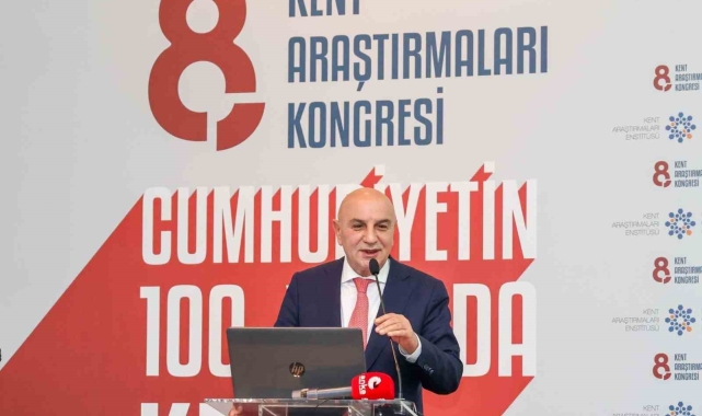 Keçiören'de "Cumhuriyetin 100. Yılında Kent Kongresi" başladı
