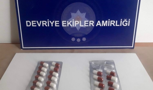 Keşan'da üzerlerinde uyuşturucu ele geçirilen 2 şüpheli gözaltına alındı